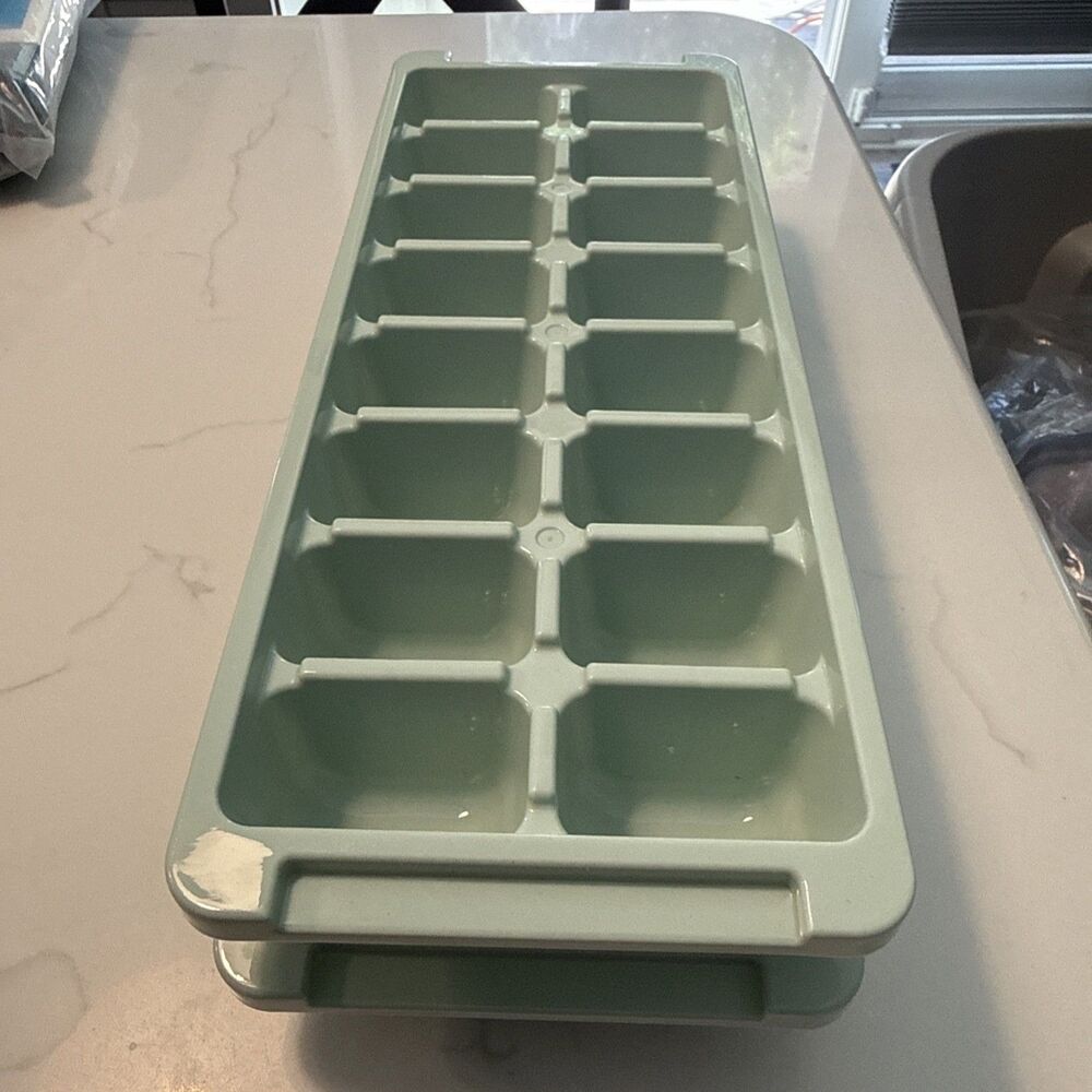 Set Of 2 Seafoam Green Target Plastic 16 Ice Cube Trays Stackable Made in USA